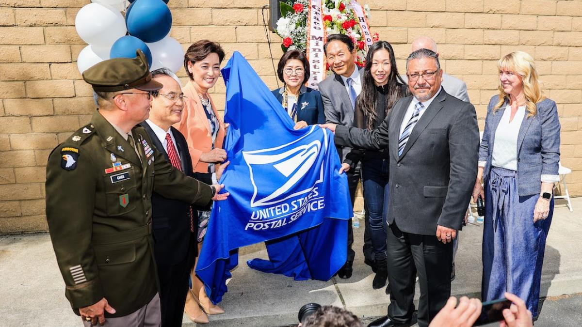 Rep. Kim Celebrates Dedication of Jang Ho Kim Post Office