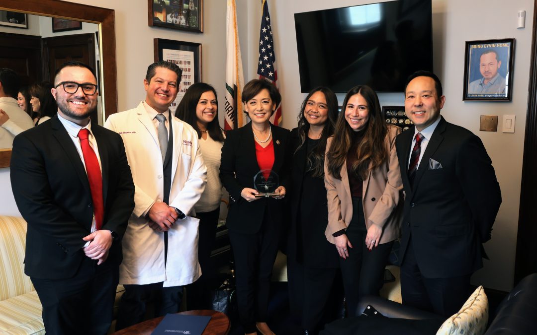 Young Kim Receives Distinguished Community Health Center Advocate Award