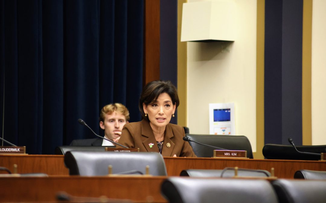 Reps. Young Kim, Robin Kelly Lead Resolution Recognizing National Birth Center Week 